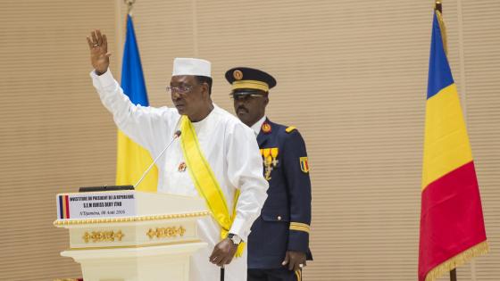 Este era el presidente de Chad que murió en combate