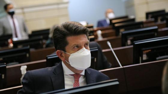 Los cuestionamientos a Diego Molano en moción de censura  