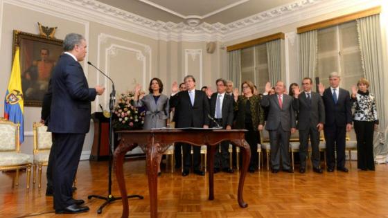 Controversia por cambios en el gabinete ministerial 