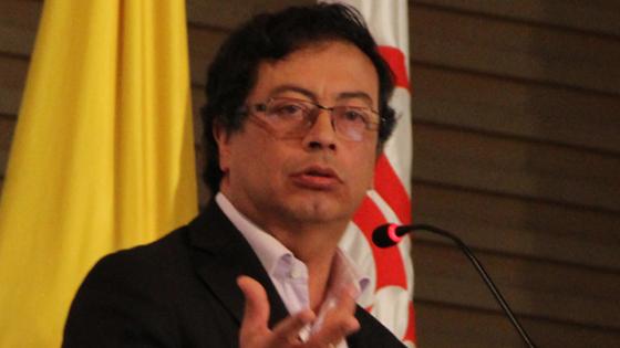 Reviven trinos de Petro cuando defendía el voto en blanco 