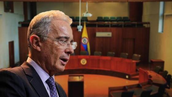 Álvaro Uribe responde ante acusaciones de Mancuso