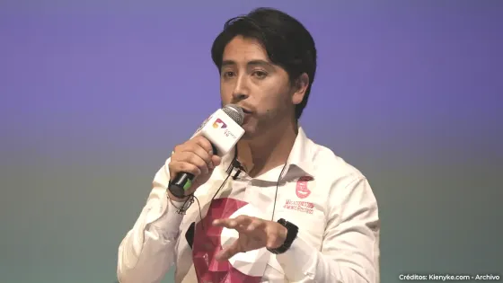 Redes sociales para prevenir el suicidio, la propuesta de Nicolás Ramos