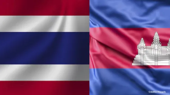 Banderas de Tailandia y Camboya.