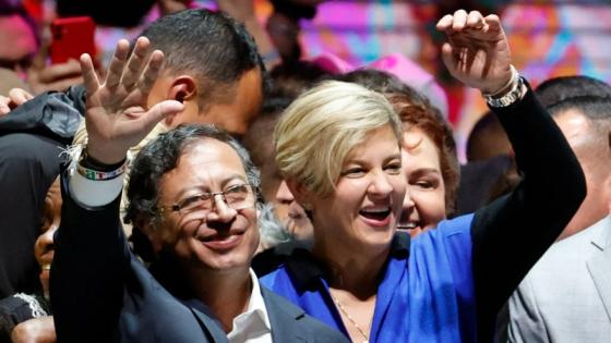 Gustavo Petro y Verónica Alcocer.