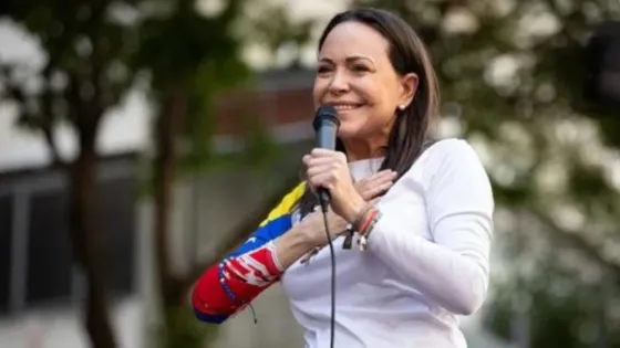 Machado llama a “transición democrática” tras captura de Maduro