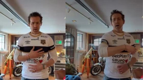 Ryan Reynolds se mostró con la camiseta del Internacional de Bogotá.